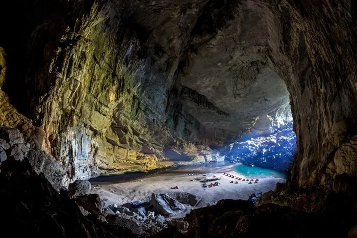 Những bí mật đằng sau vẻ đẹp kỳ vĩ của hang Sơn Đoòng Những bí mật đằng sau vẻ đẹp kỳ vĩ của hang Sơn Đoòng