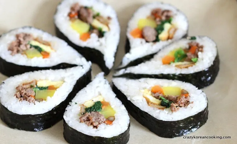 Những món ăn đường phố hấp dẫn ở Hàn Quốc Gimbap