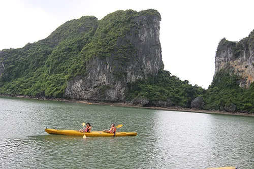 Những trải nghiệm không nên bỏ lỡ trên vịnh Hạ Long Những trải nghiệm không nên bỏ lỡ trên vịnh Hạ Long
