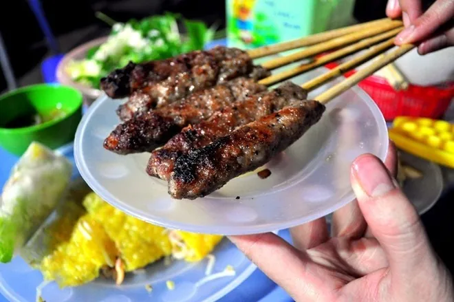 Nồng nàn mùa thu Hà Nội cùng những món nướng cực ngon