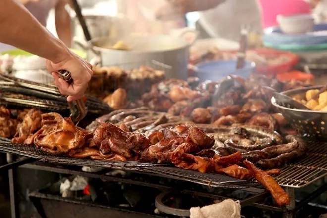 Nồng nàn mùa thu Hà Nội cùng những món nướng cực ngon