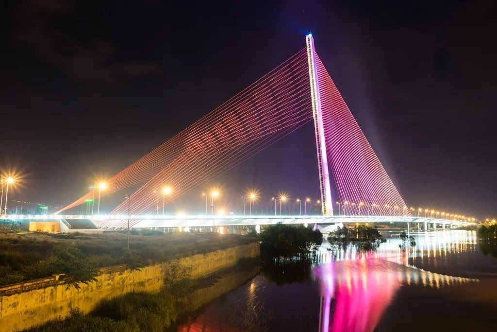 Phiêu lãng đất Việt tìm Ngũ đại danh cầu của Đà Nẵng - kỳ 1 Phiêu lãng đất Việt tìm Ngũ đại danh cầu của Đà Nẵng - kỳ 1