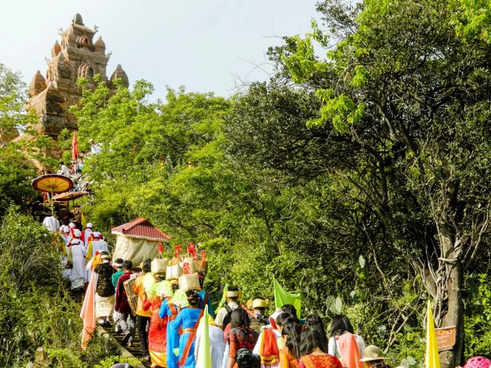 Sắc màu lễ hội Kate của người Chăm Sắc màu lễ hội Kate của người Chăm