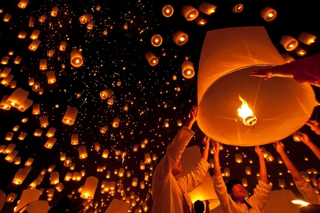 Tháng 11 này hãy du lịch tại Thái Lan, tham dự lễ hội cổ tích Loy Krathong Tháng 11 này hãy du lịch tại Thái Lan tham dự lễ hội cổ tích Loy Krathong