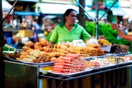 Thế giới đồ ăn vặt bên bến Ninh Kiều Thế giới đồ ăn vặt bên bến Ninh Kiều