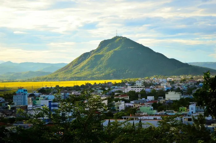Thông tin du lịch Phú Yên từ A đến Z Thông tin du lịch Phú Yên từ A đến Z
