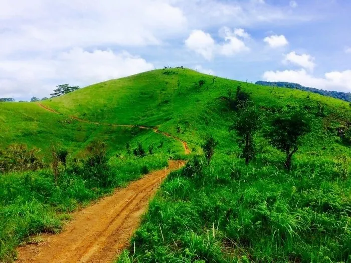 Trekking trên cung đường đẹp nhất Việt Nam Trekking trên cung đường đẹp nhất Việt Nam