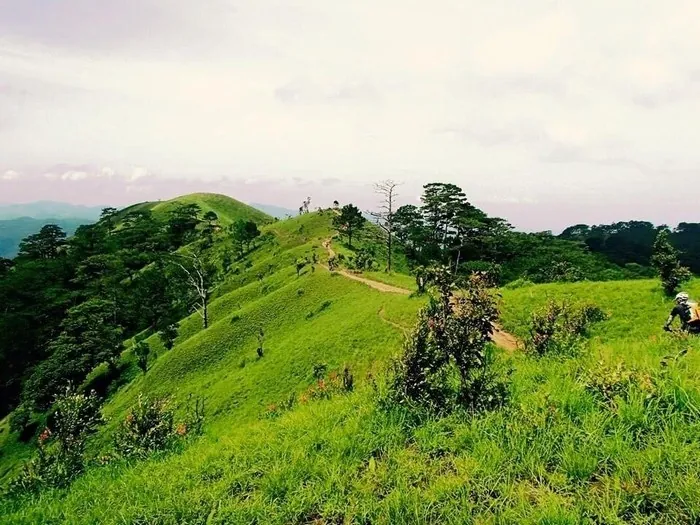 Trekking trên cung đường đẹp nhất Việt Nam Trekking trên cung đường đẹp nhất Việt Nam
