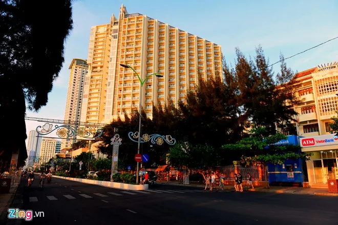 Tuyến đường sầm uất nhất thành phố biển Nha Trang tuyến đường sầm uất nhất thành phố biển nha trang