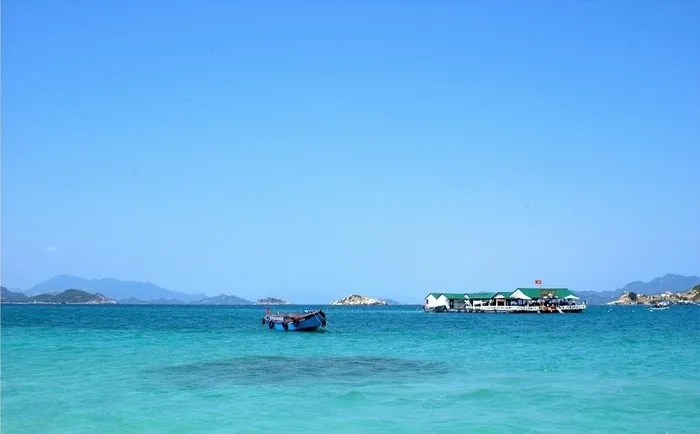 Vi vu ngày hè đến Bình Hưng - hòn ngọc quý Cam Ranh Vi vu ngày hè đến Bình Hưng hòn ngọc quý Cam Ranh