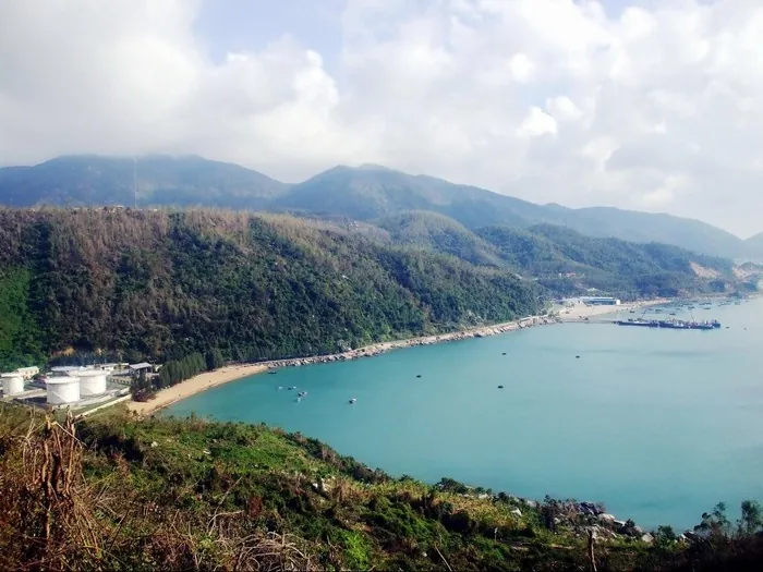 Vịnh Vũng Rô đẹp mê hồn giữa đất Phú Yên Vịnh Vũng Rô đẹp mê hồn giữa đất Phú Yên