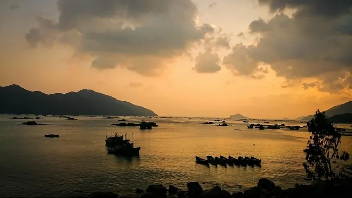 Vịnh Vũng Rô đẹp mê hồn giữa đất Phú Yên