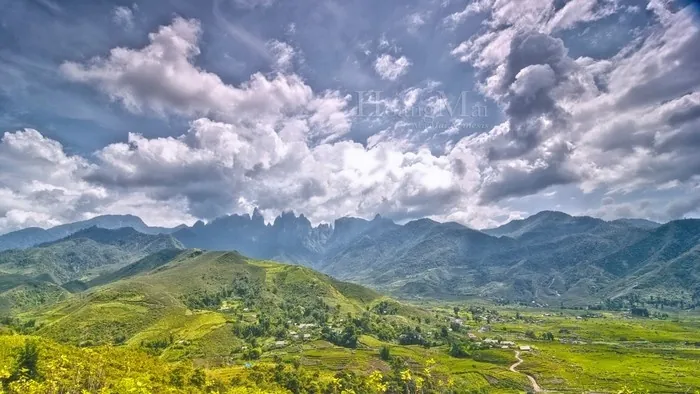 Y Tý bốn mùa như mây Y Tý bốn mùa như mây