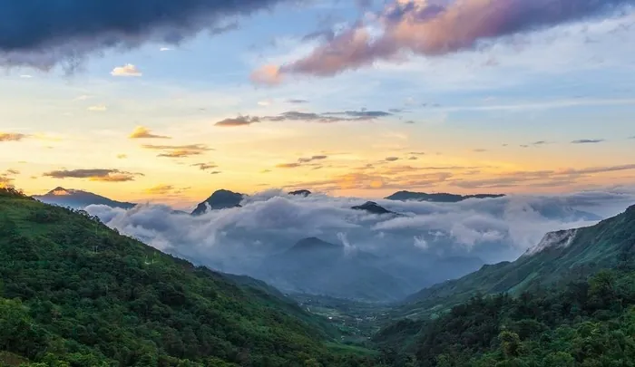 Y Tý bốn mùa như mây Y Tý bốn mùa như mây