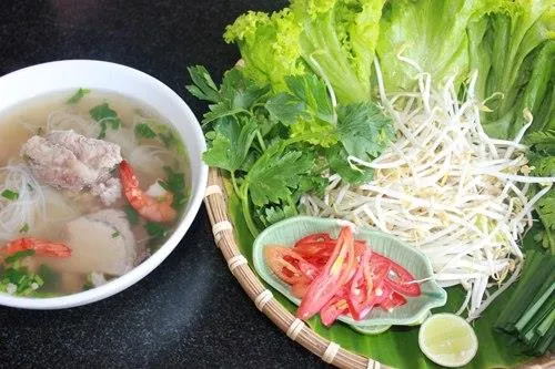 15 món ăn cực ngon làm rạng danh Việt Nam trên thế giới Hủ tíu Mỹ Tho