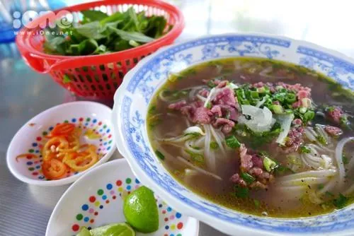 15 món ăn cực ngon làm rạng danh Việt Nam trên thế giới Phở