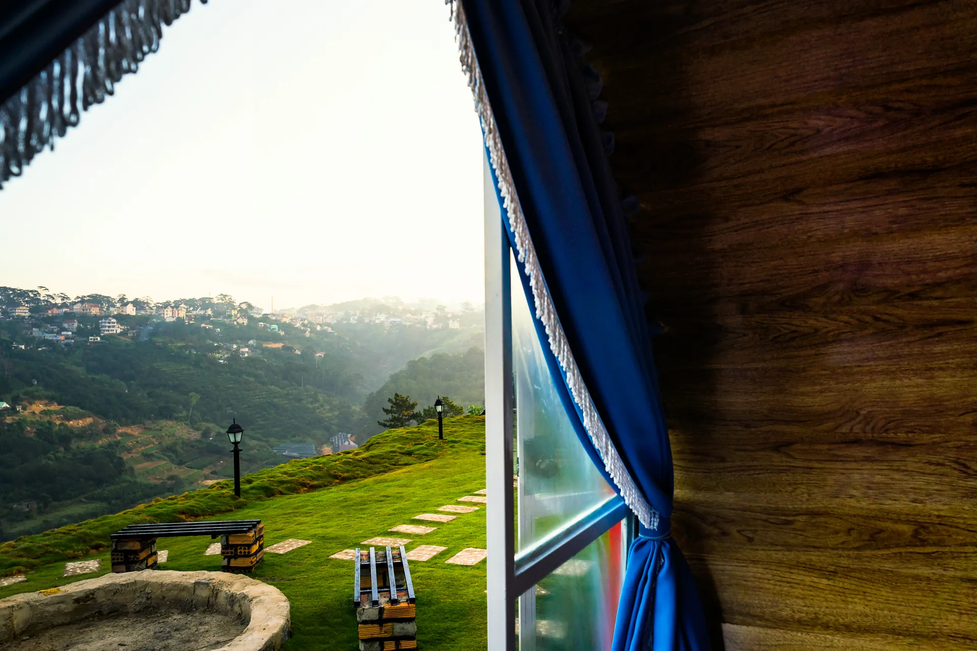 7 khách sạn độc đáo ở Việt Nam bạn nhất định phải check-in ít nhất một lần Khách sạn hình ống ở Đà Lạt