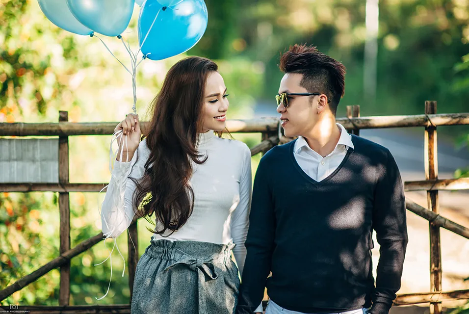 Ngắm bộ ảnh cưới lung linh ở Đà Lạt của vợ chồng Hoa hậu Diễm Hương ảnh cưới ở đà lạt của hoa hậu diễm hương