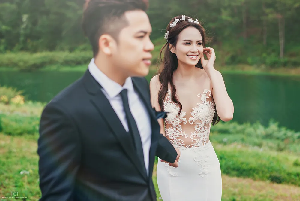 Ngắm bộ ảnh cưới lung linh ở Đà Lạt của vợ chồng Hoa hậu Diễm Hương ảnh cưới ở đà lạt của hoa hậu diễm hương