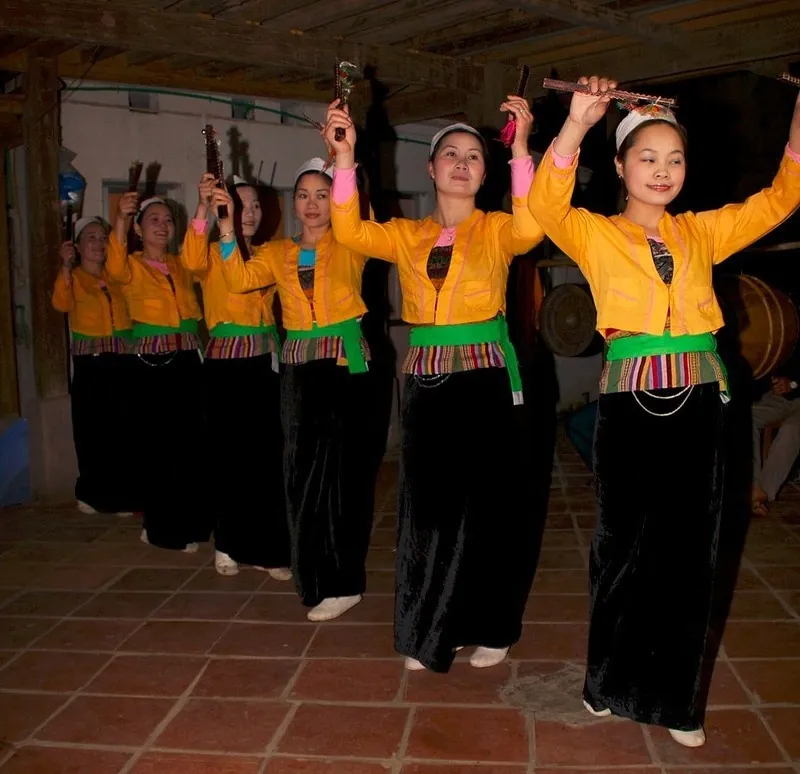 Bản Pom Coọng - bản làng mang đậm chất bản Thái