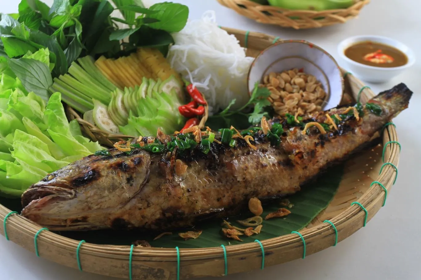 Bốn đặc sản nổi tiếng vùng đất mũi Cà Mau Cá lóc nướng trui