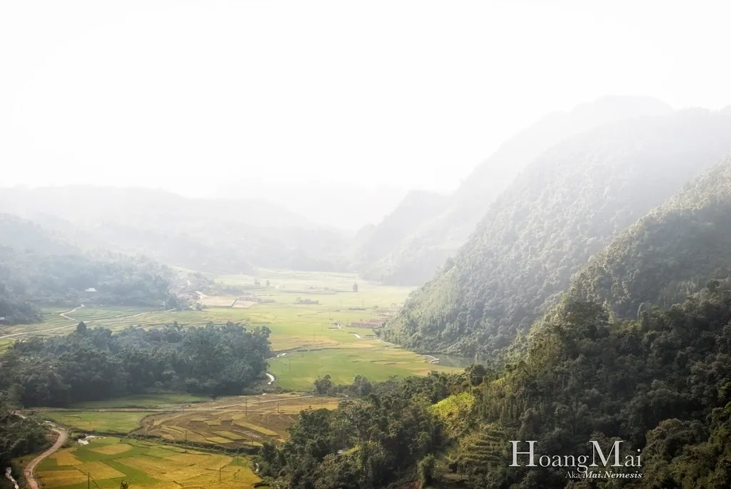 Chạm mây Lũng Vân nơi nóc nhà xứ Mường Chạm mây Lũng Vân nơi nóc nhà xứ Mường