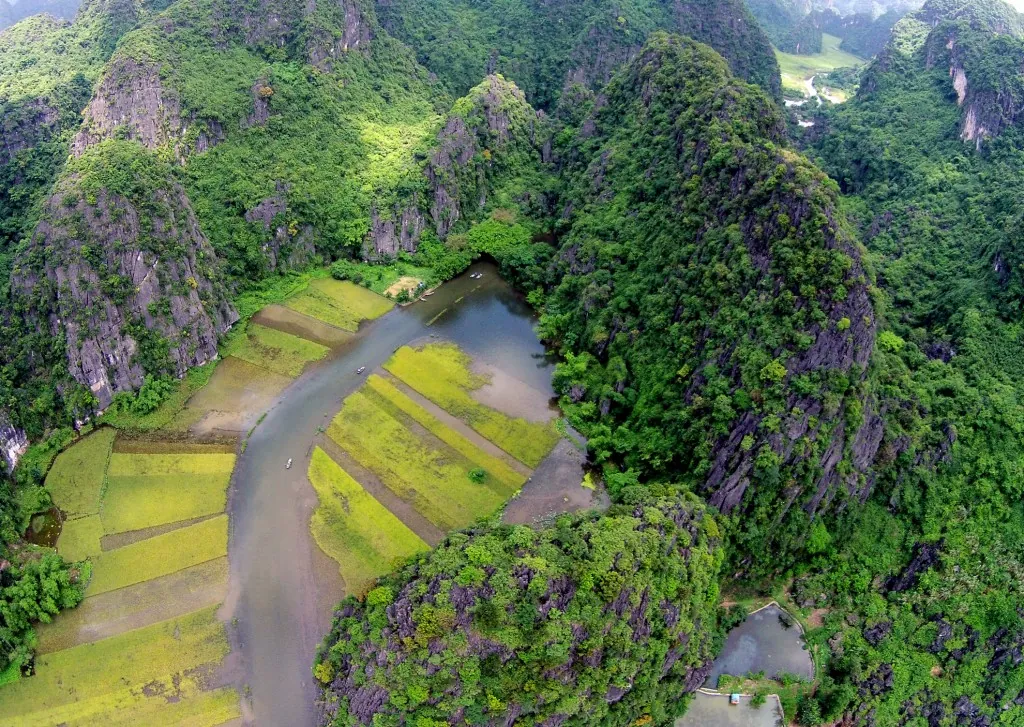 Du lịch Ninh Bình khám phá 5 điểm đến đi hoài không biết chán