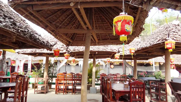 Du lịch Thái Lan ngắm ngôi làng trên đồi chè đẹp như bích họa Du lịch Thái Lan ngắm ngôi làng trên đồi chè đẹp như bích họa