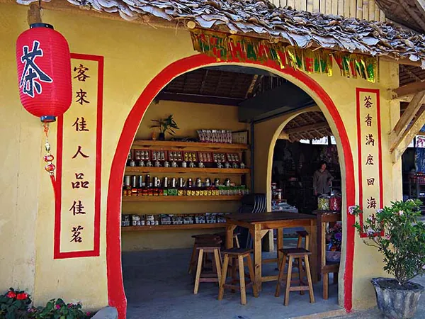 Du lịch Thái Lan ngắm ngôi làng trên đồi chè đẹp như bích họa Du lịch Thái Lan ngắm ngôi làng trên đồi chè đẹp như bích họa