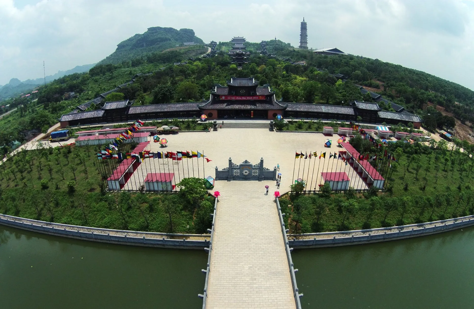 Hành hương về chùa Bái Đính - Chốn thanh yên đất Ninh Bình Hành hương về chùa Bái Đính Chốn thanh yên đất Ninh Bình