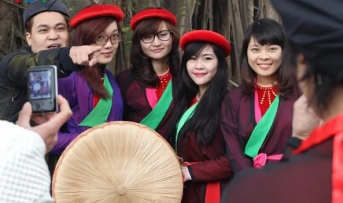 Hội Lim - truyền thống văn hóa đất Kinh Bắc Hội Lim truyền thống văn hóa đất Kinh Bắc