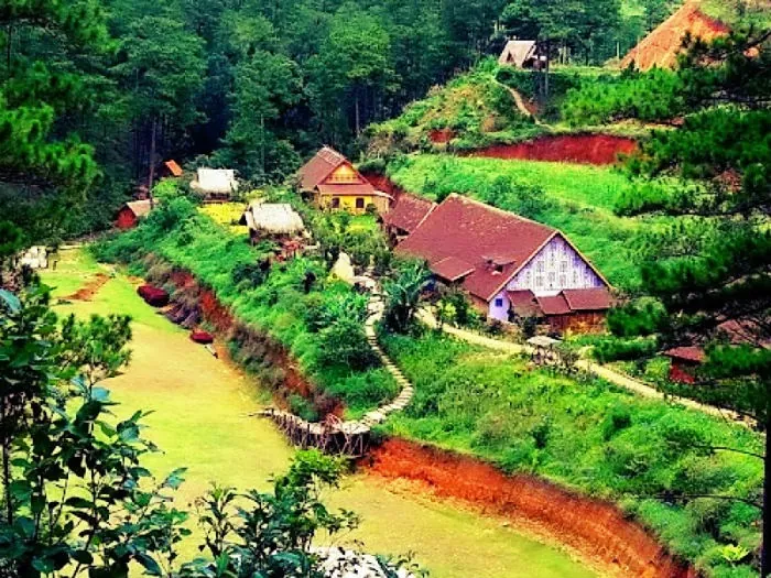 Làng Cù Lần - Tìm về miền cổ tích chốn rừng sâu Làng Cù Lần tìm về miền cổ tích chốn rừng sâu