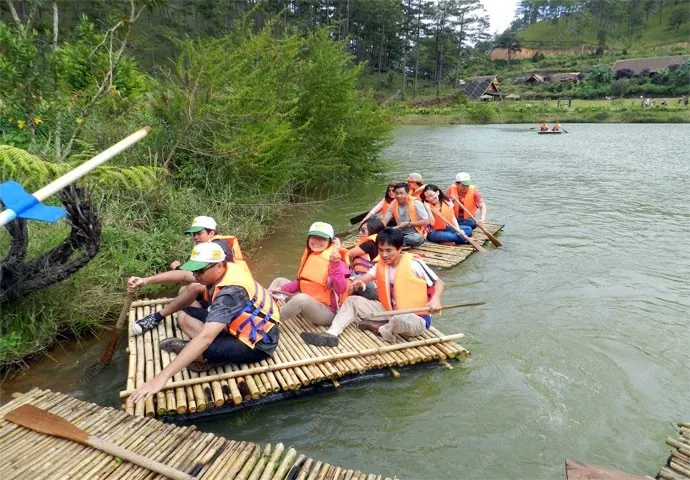 Làng Cù Lần - Tìm về miền cổ tích chốn rừng sâu Làng Cù Lần tìm về miền cổ tích chốn rừng sâu