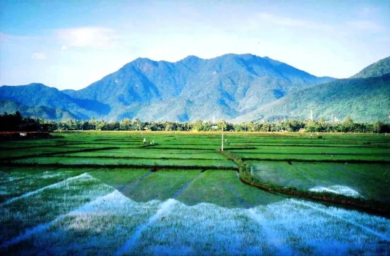 Mùa thu ngao du với top 5 ngọn núi nổi tiếng ở Việt Nam BẠCH MÃ SƠN