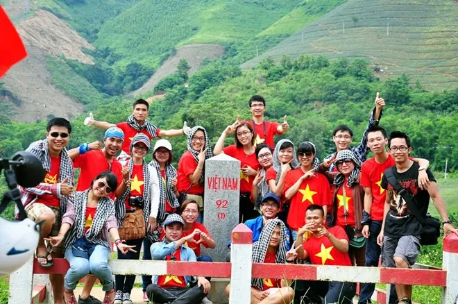 Những kiểu chụp ảnh thú vị của phượt thủ Những kiểu chụp ảnh thú vị của phượt thủ