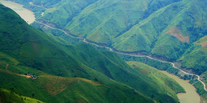 Phượt thủ chạm tay vào mây ở Háng Đồng săn mây ở háng đồng sơn la