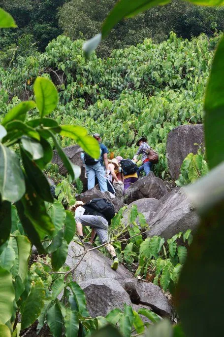 THỬ SỨC CHINH PHỤC NÚI BÀ ĐEN BẰNG CUNG ĐƯỜNG MA THIÊN LÃNH