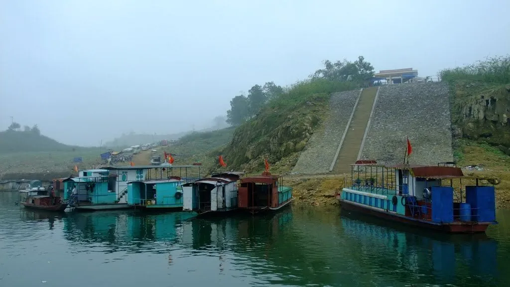 Thung Nai - Vịnh Hạ Long ở trên cao Thung Nai Vịnh Hạ Long ở trên cao