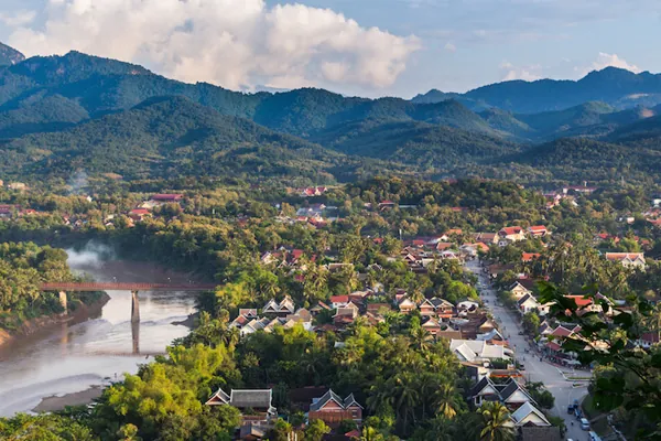 10 danh thắng không thể bỏ qua khi đến du lịch Lào