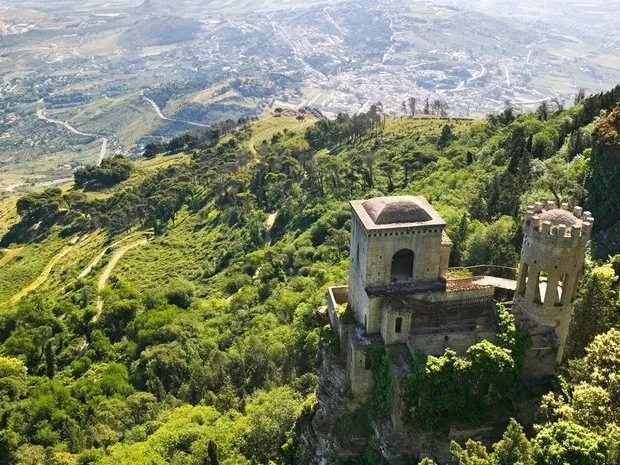 20 điểm đến đẹp như tranh vẽ ở Italy
