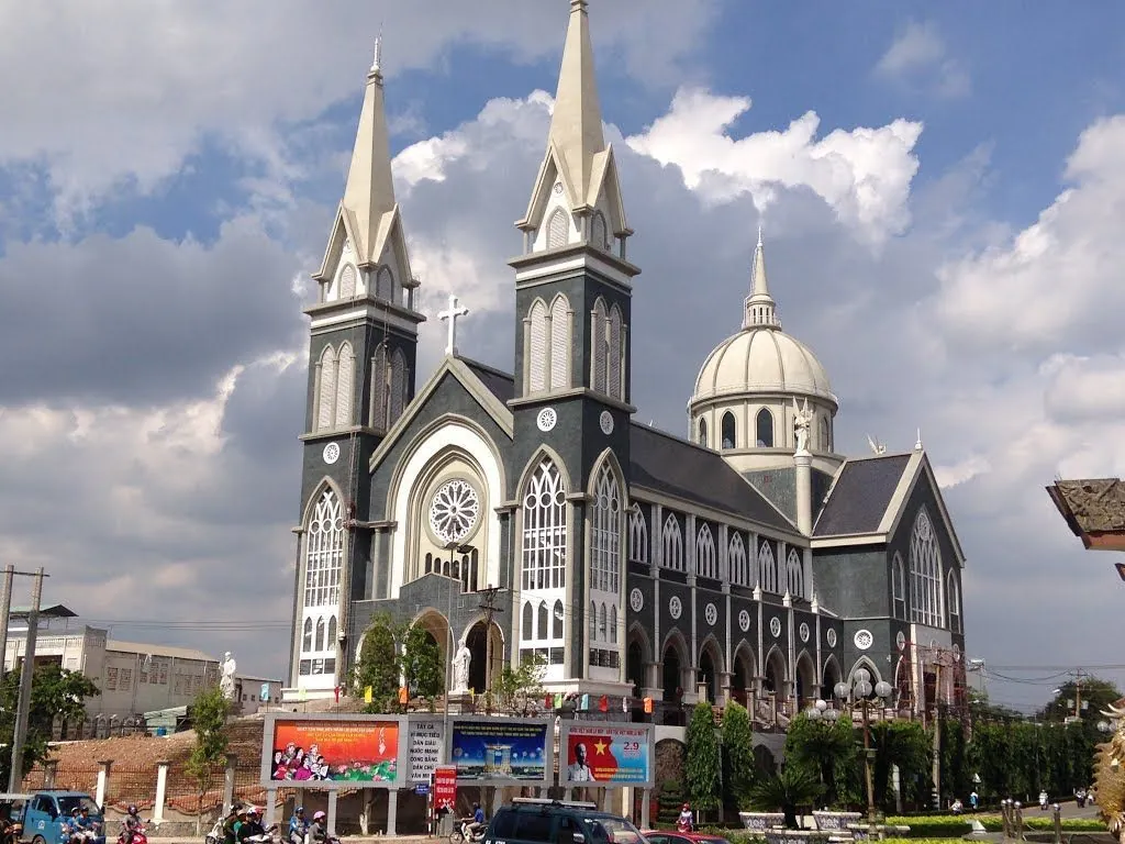 6 điểm đến không thể bỏ qua khi đi du lịch Bình Dương 6 điểm đến không thể bỏ qua khi đi du lịch Bình Dương