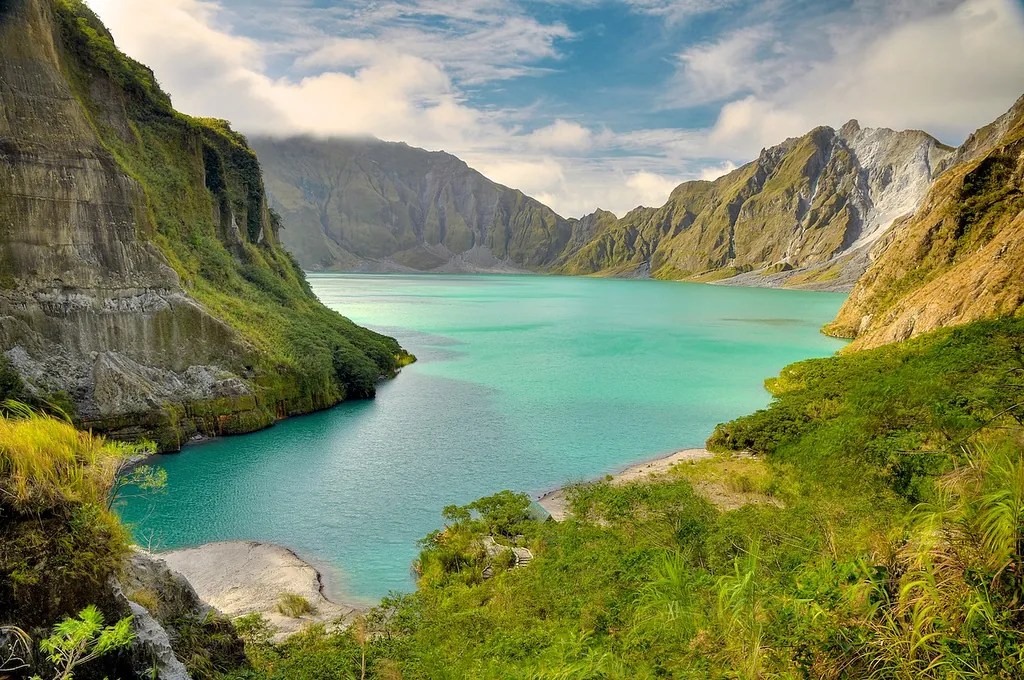 6 nơi tuyệt đẹp khiến bạn phải du lịch Philippines ngay lập tức 6 nơi tuyệt đẹp khiến bạn tự hỏi vì sao mình vẫn chưa du lịch Philippines