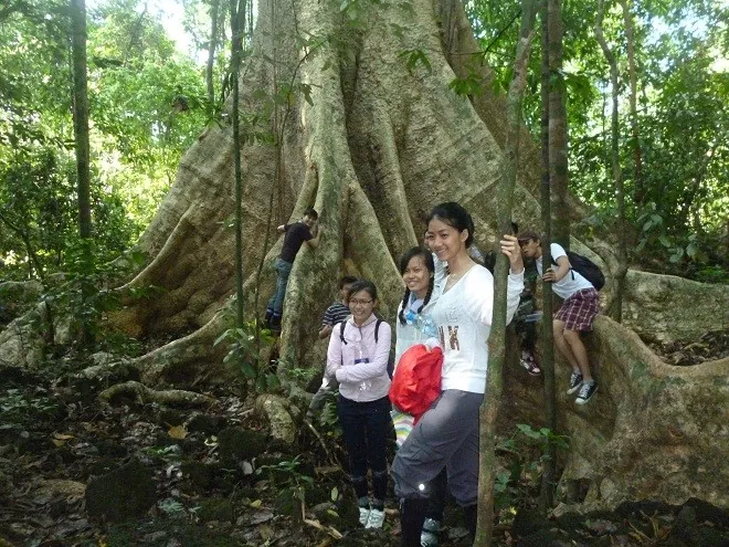 Lên Nam Cát Tiên ngắm thác và nghe kể truyền thuyết