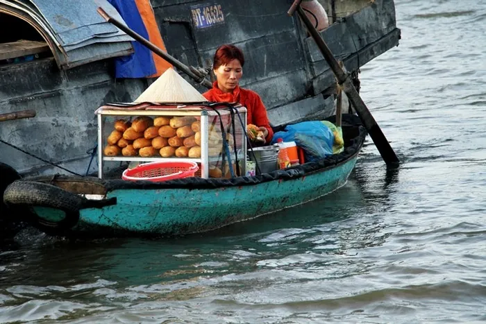 Bữa sáng dân dã trên Chợ nổi Cái Răng Bữa sáng dân dã trên Chợ nổi Cái Răng