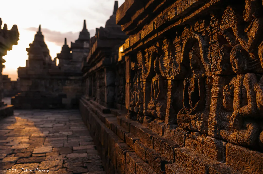 Du lịch Indonesia khám phá vẻ đẹp độc đáo của ngôi đền Borobudur