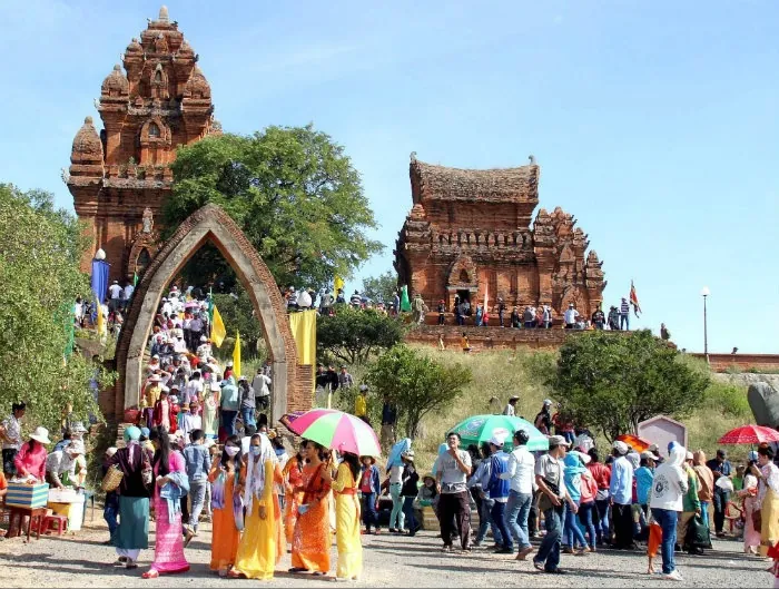 Du lịch Ninh Thuận có gì mà thu hút đến thế? Du lịch Ninh Thuận có gì mà thu hút đến thế