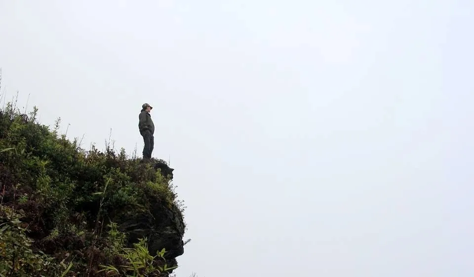 Ngắm biển mây trên nóc nhà Y Tý