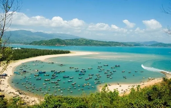 Những chuyến đi trong nước bạn nên thực hiện trước tuổi 30 Những chuyến đi trong nước bạn nên thực hiện trước tuổi 30