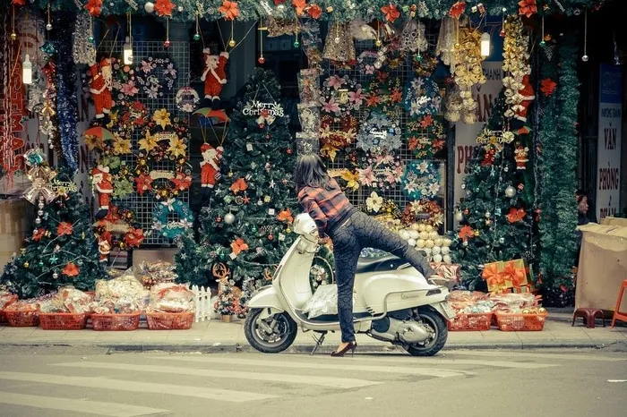 Noel và những điểm đến không thể tuyệt vời hơn giữa lòng Hà Nội Noel và những điểm đến không thể tuyệt vời hơn giữa lòng Hà NộiNoel và những điểm đến không thể tuyệt vời hơn giữa lòng Hà Nội