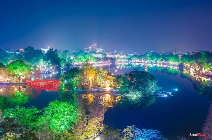 Noel và những điểm đến không thể tuyệt vời hơn giữa lòng Hà Nội Noel và những điểm đến không thể tuyệt vời hơn giữa lòng Hà Nội